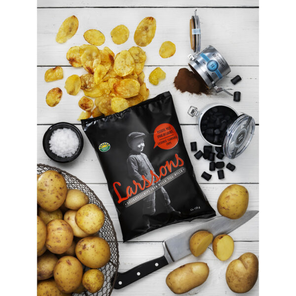 Larssons Kartoffelchips mit Lakritzgeschmack 125 g  MHD 28.8.2025